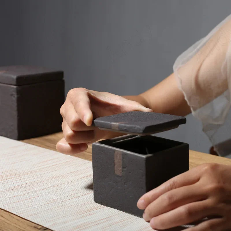 Japanese Retro Ceramic Coffee Tea Jar