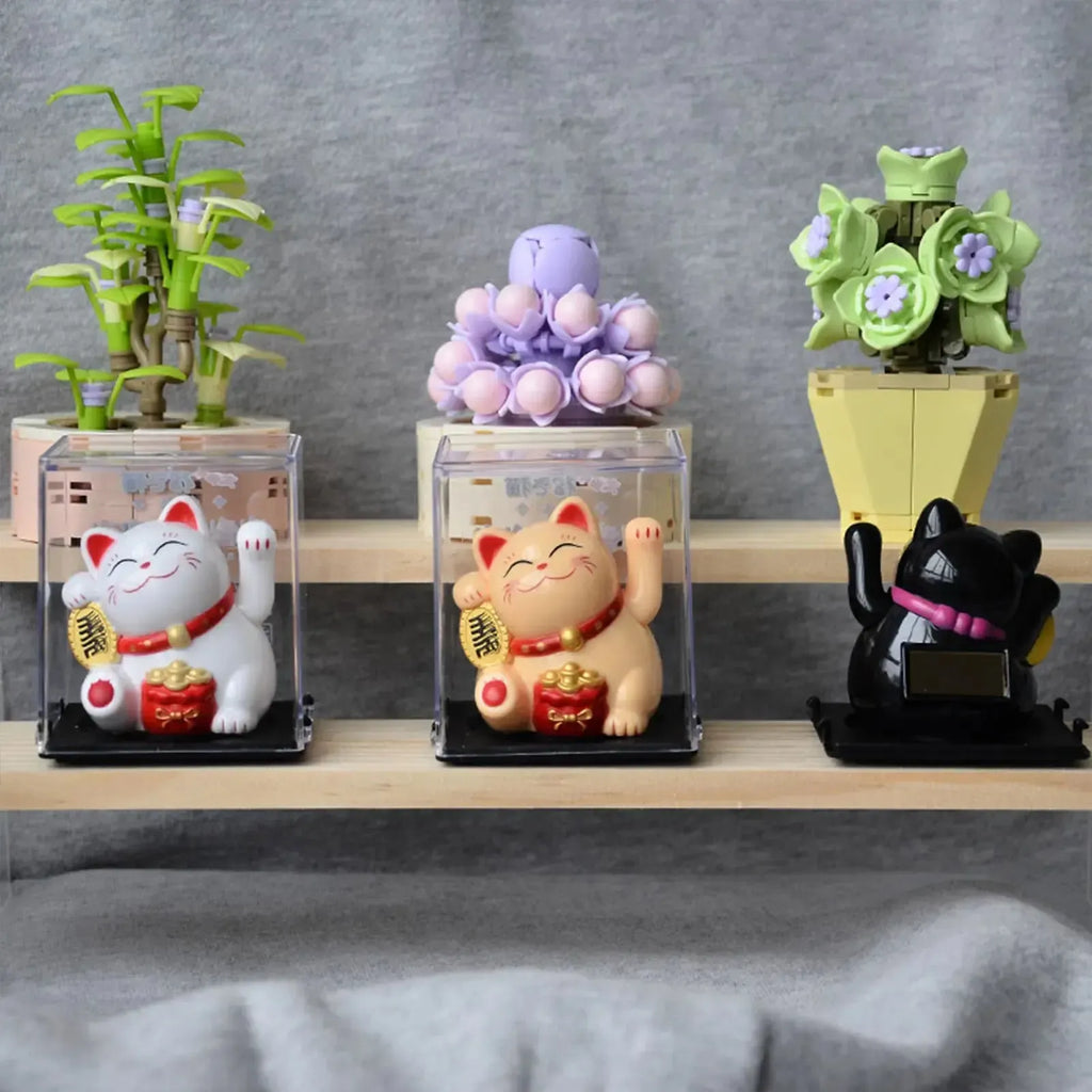 Solar Powered Lucky Neko